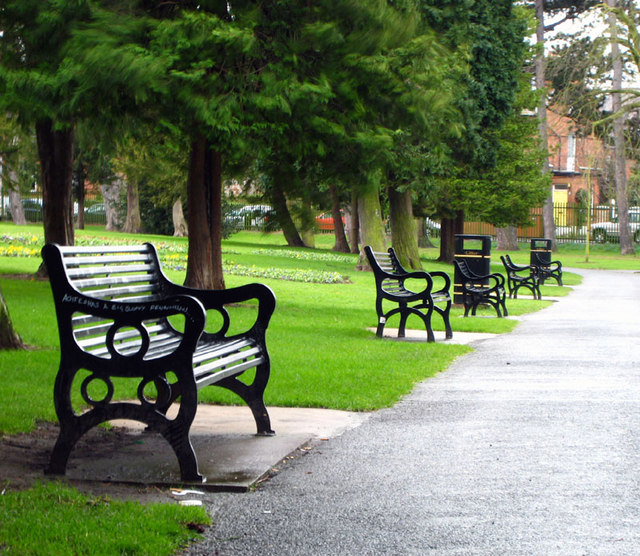 Drumglass Park: A Green Oasis of Tranquility in the Heart of Belfast